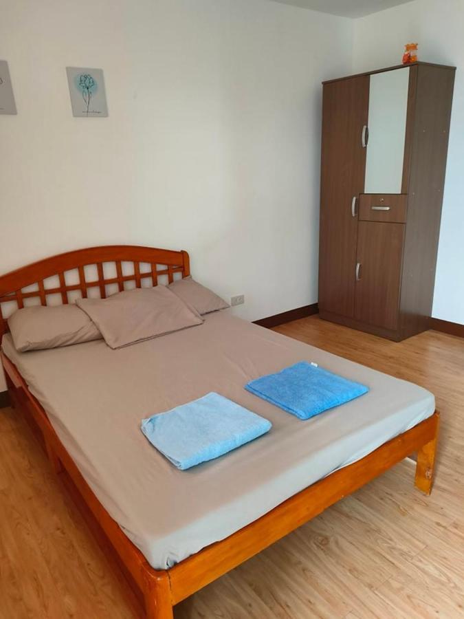 Huge Studio @ Arezzo Place Davao Condominium Exterior foto